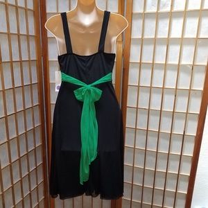 Alyn Paige Dresses - Alyn Paige NWT Green and Black Dress Sz M Alyn Paige Dresses - Alyn Paige NWT Green and Black Dress Sz M